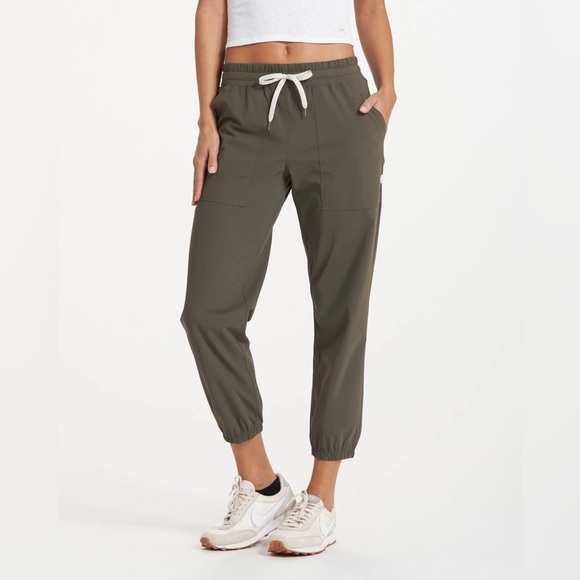 NWT Vuori Miles Women's Performance Joggers in Oregano - Picture 4 of 8
